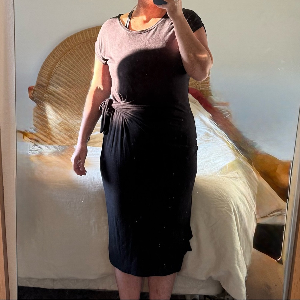 Nichole Miller Black Tie-Waist Short Sleeve Dress Medium